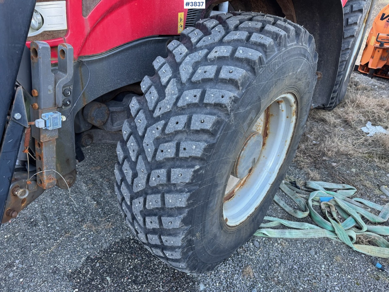 Nokian TRI 2 Tires on rims - 휠 및 타이어 패키지 농업용 기계 용 : 사진 3 Nokian TRI 2 Tires on rims - 휠 및 타이어 패키지 농업용 기계 용 : 사진 3