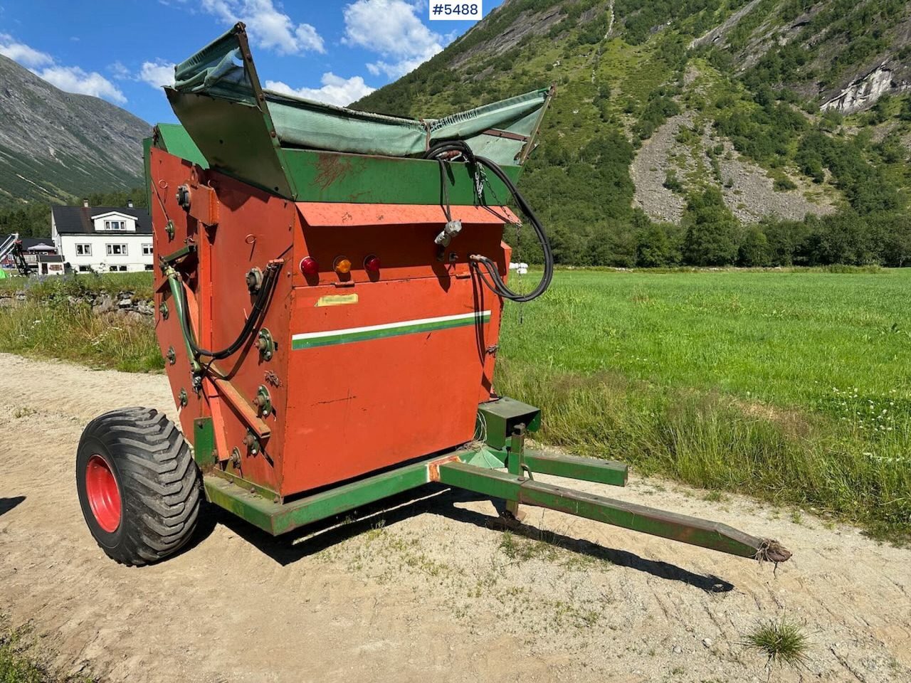 Orkel 1200 Round baler - 건초 및 목초 장비 : 사진 1 Orkel 1200 Round baler - 건초 및 목초 장비 : 사진 1
