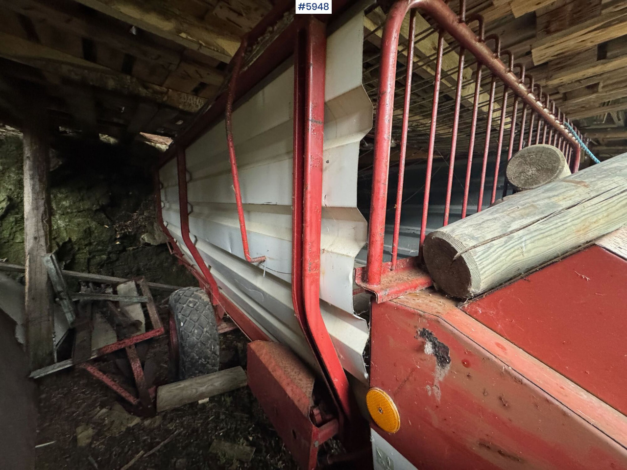 Pöttinger forage wagon - 건초 및 목초 장비 : 사진 5 Pöttinger forage wagon - 건초 및 목초 장비 : 사진 5