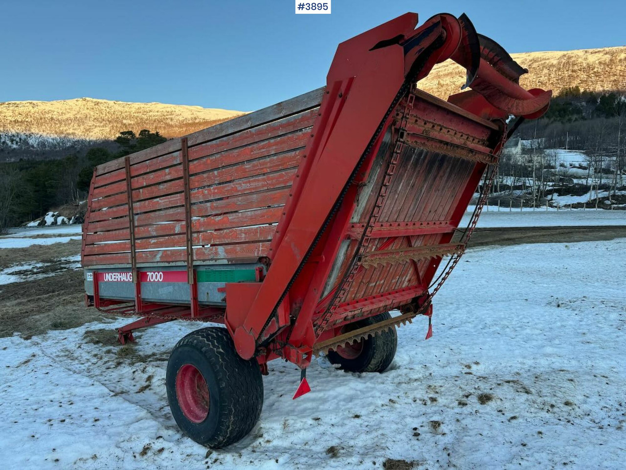 Underhaug 7000 unloader wagon - 건초 및 목초 장비 : 사진 5 Underhaug 7000 unloader wagon - 건초 및 목초 장비 : 사진 5