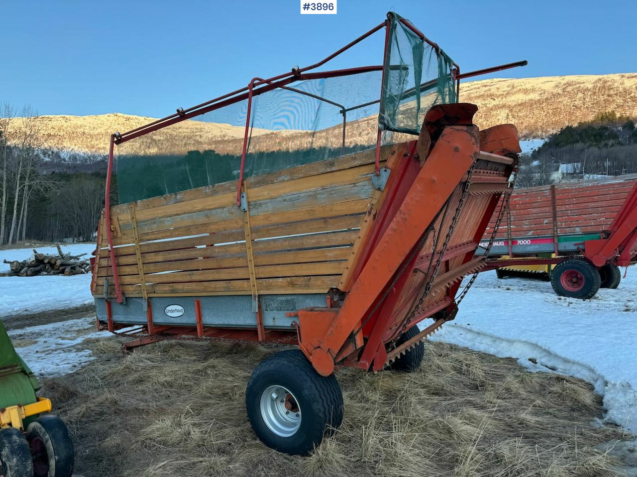 Underhaug 7012 Unloader wagon - 건초 및 목초 장비 : 사진 4 Underhaug 7012 Unloader wagon - 건초 및 목초 장비 : 사진 4