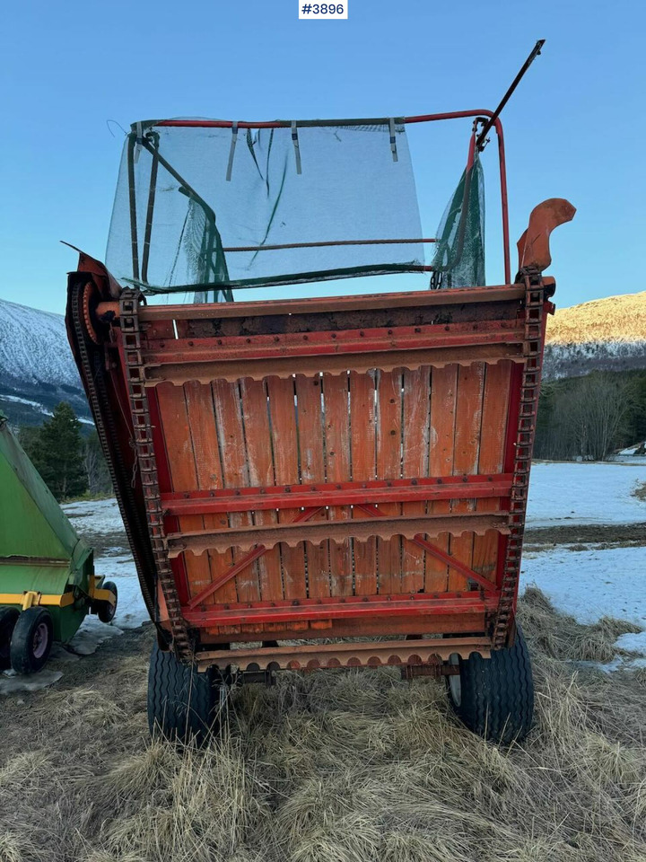 Underhaug 7012 Unloader wagon - 건초 및 목초 장비 : 사진 5 Underhaug 7012 Unloader wagon - 건초 및 목초 장비 : 사진 5