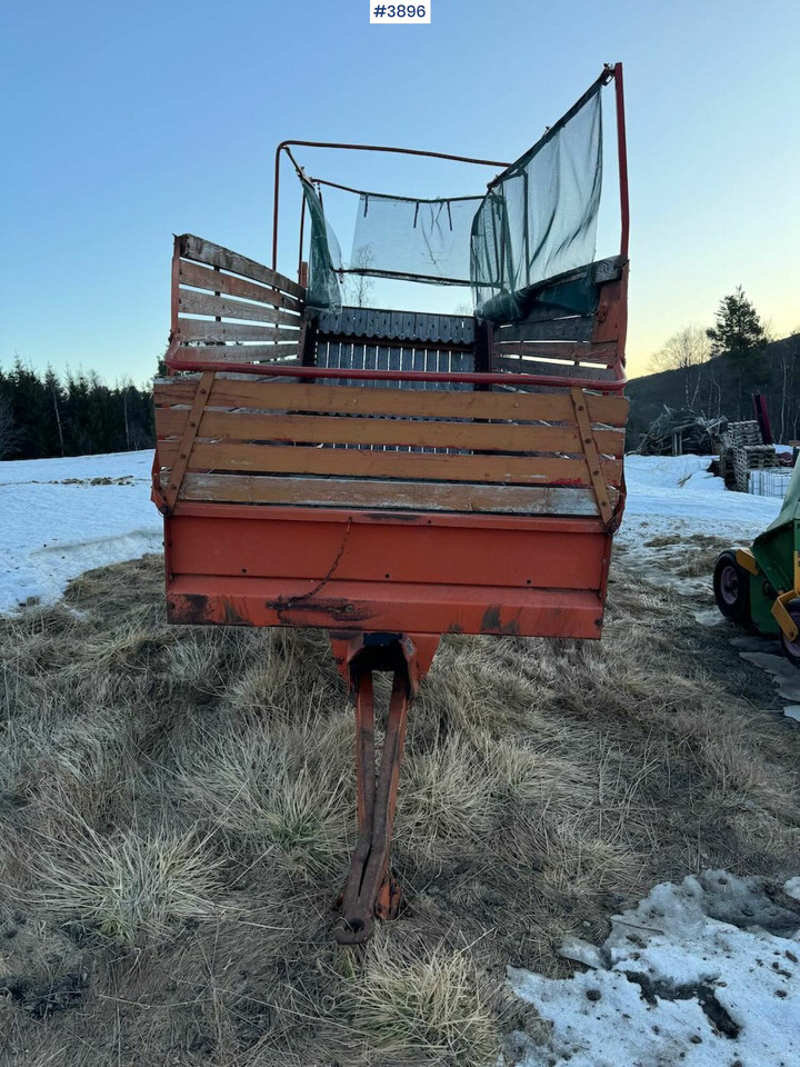 Underhaug 7012 Unloader wagon - 건초 및 목초 장비 : 사진 2 Underhaug 7012 Unloader wagon - 건초 및 목초 장비 : 사진 2