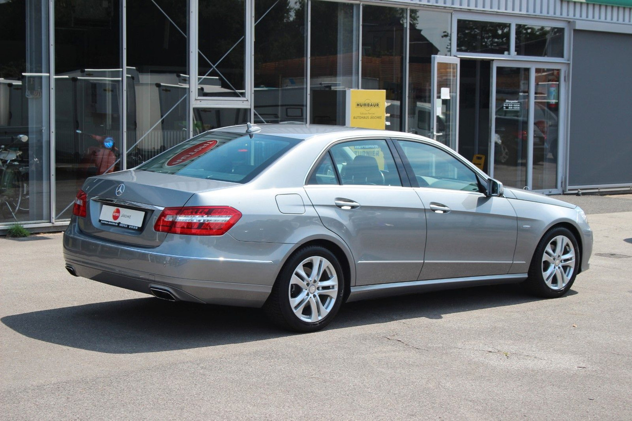 Mercedes-Benz CGI BlueEfficiency Avantgarde Automatik 59980 KM - 세단 : 사진 3 Mercedes-Benz CGI BlueEfficiency Avantgarde Automatik 59980 KM - 세단 : 사진 3