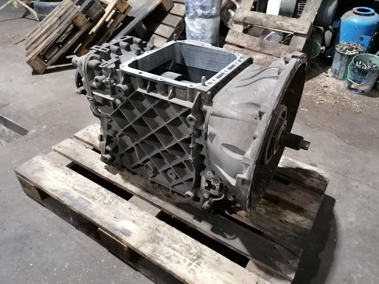 VOLVO remanufactured gearbox AT2612D - 기어박스 : 사진 1 VOLVO remanufactured gearbox AT2612D - 기어박스 : 사진 1