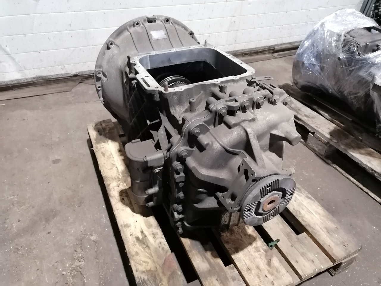 VOLVO remanufactured gearbox AT2612D - 기어박스 : 사진 3 VOLVO remanufactured gearbox AT2612D - 기어박스 : 사진 3