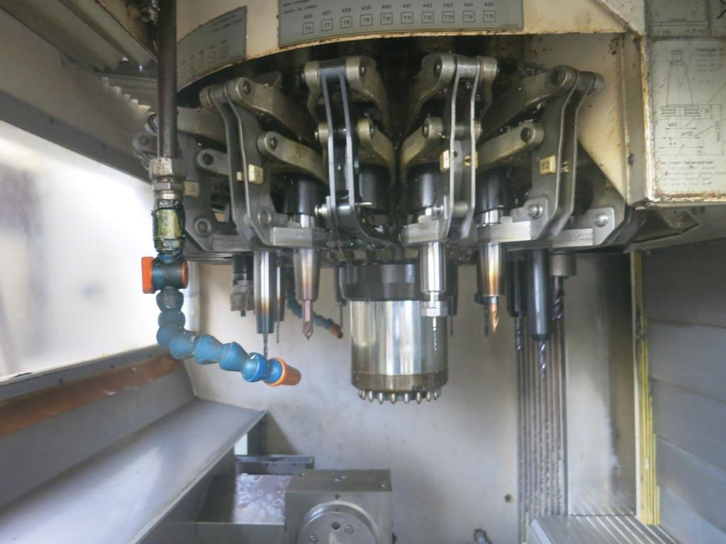 Chiron FZ 12 S/W - 머시닝 센터 : 사진 3 Chiron FZ 12 S/W - 머시닝 센터 : 사진 3