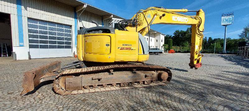 New Holland E235B SRNLC - 크롤러 굴삭기 : 사진 4 New Holland E235B SRNLC - 크롤러 굴삭기 : 사진 4