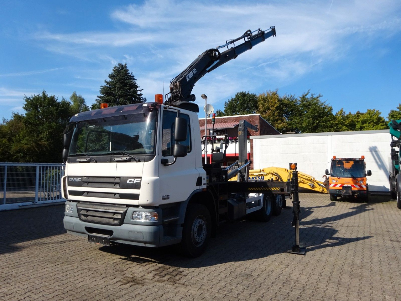 DAF 28-250 CF Abroller + HIA B195-3 Kran - 후크 리프트 트럭, 크레인 트럭 : 사진 2 DAF 28-250 CF Abroller + HIA B195-3 Kran - 후크 리프트 트럭, 크레인 트럭 : 사진 2