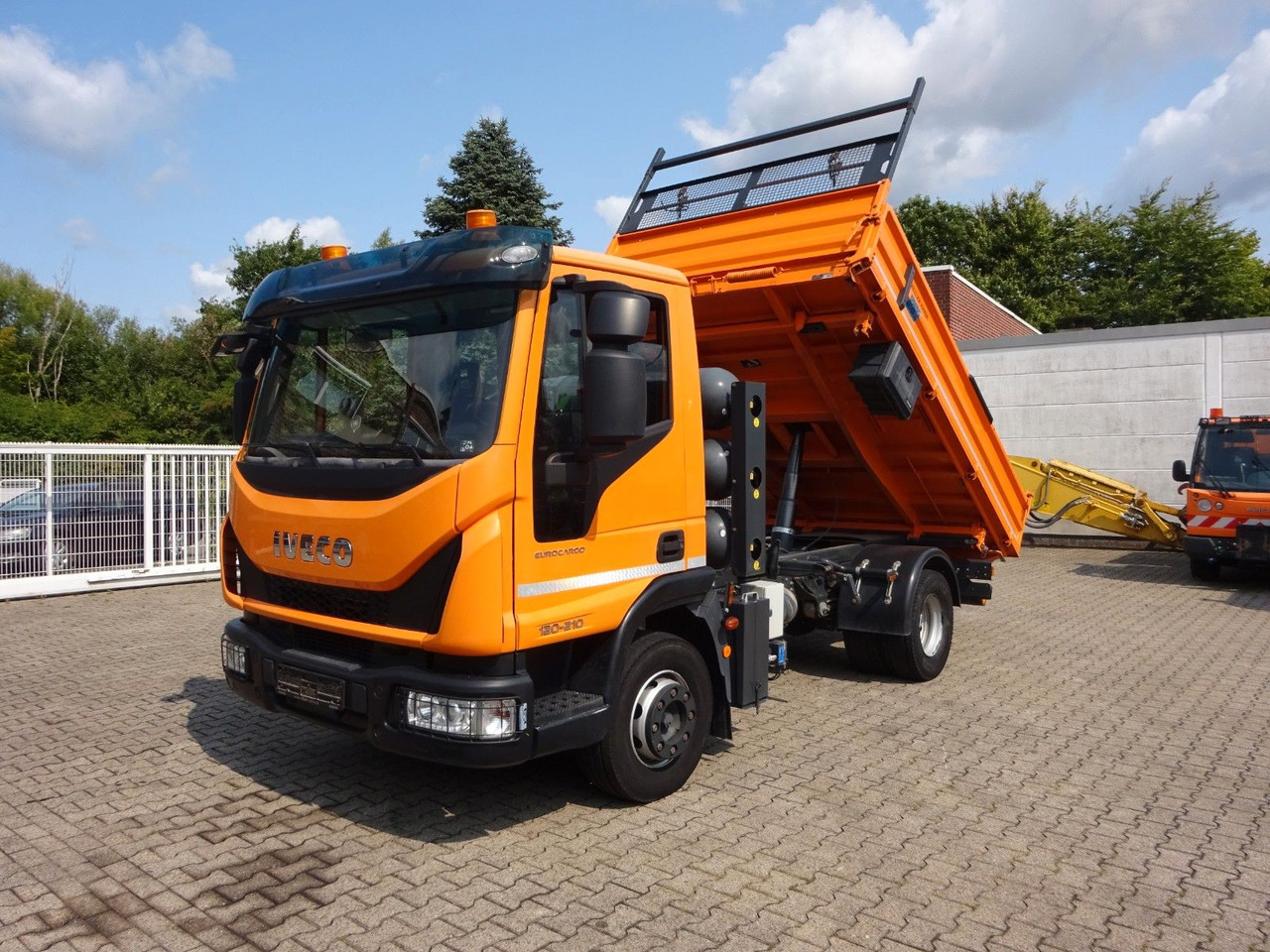 Iveco 120-210 MEILLER 3Skipper CNG GAS 4x2 - 덤프트럭 : 사진 1 Iveco 120-210 MEILLER 3Skipper CNG GAS 4x2 - 덤프트럭 : 사진 1