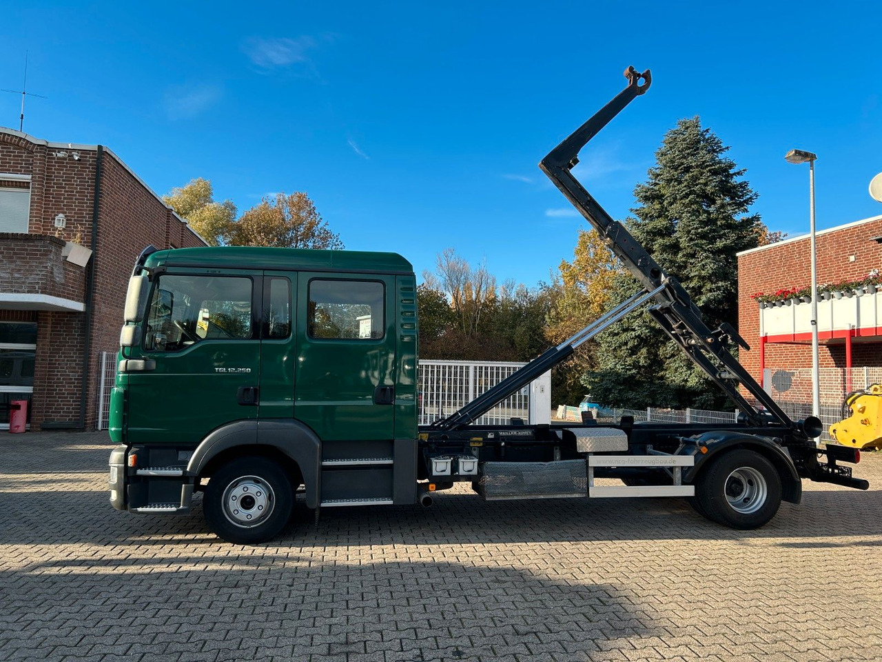 MAN 12.250 Doppelkabine Abroller - 후크 리프트 트럭 : 사진 5 MAN 12.250 Doppelkabine Abroller - 후크 리프트 트럭 : 사진 5
