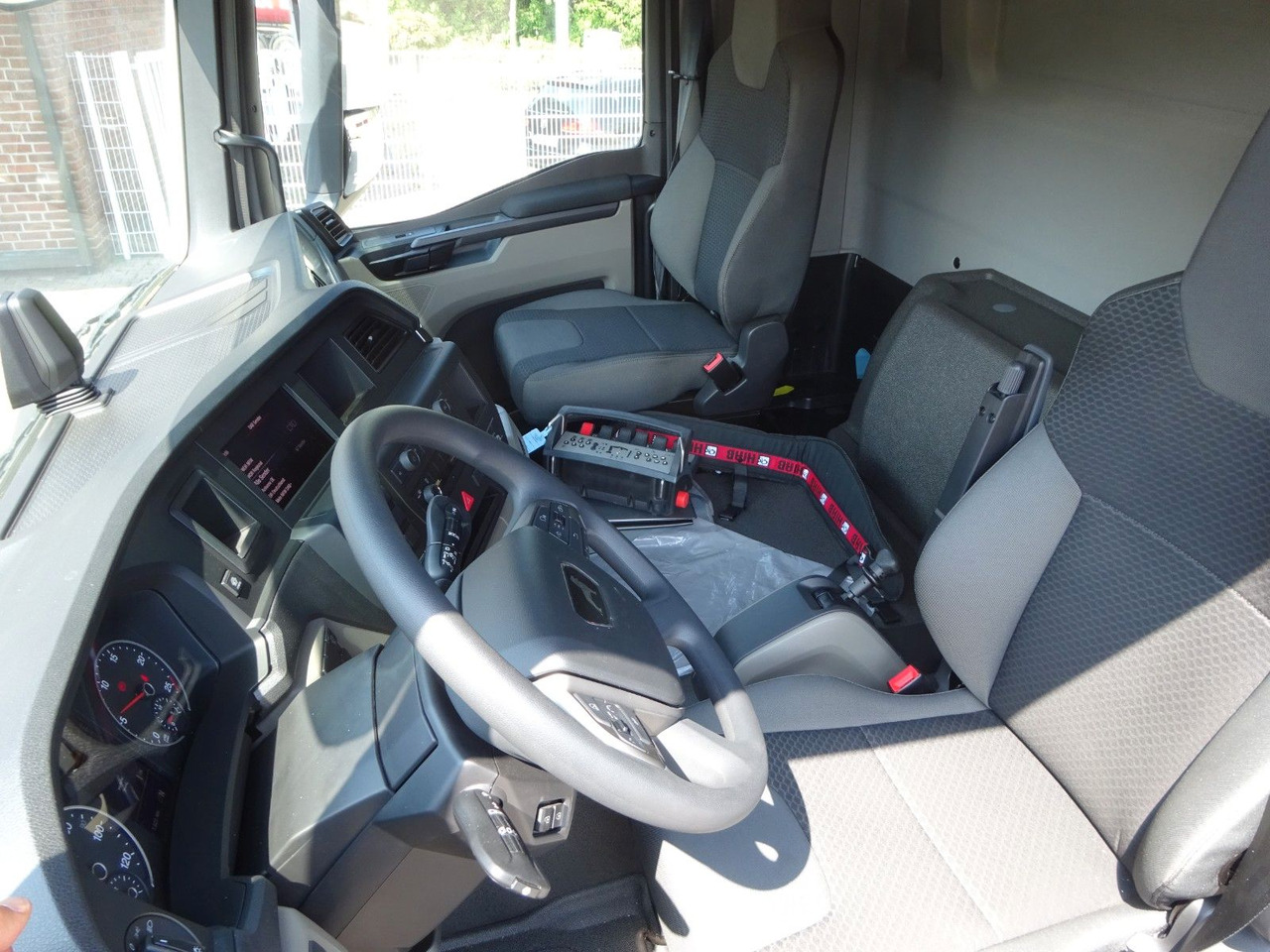 덤프트럭, 크레인 트럭 MAN 22.400 TGS + HIAB X-HIDUO 138 Kran : 사진 18