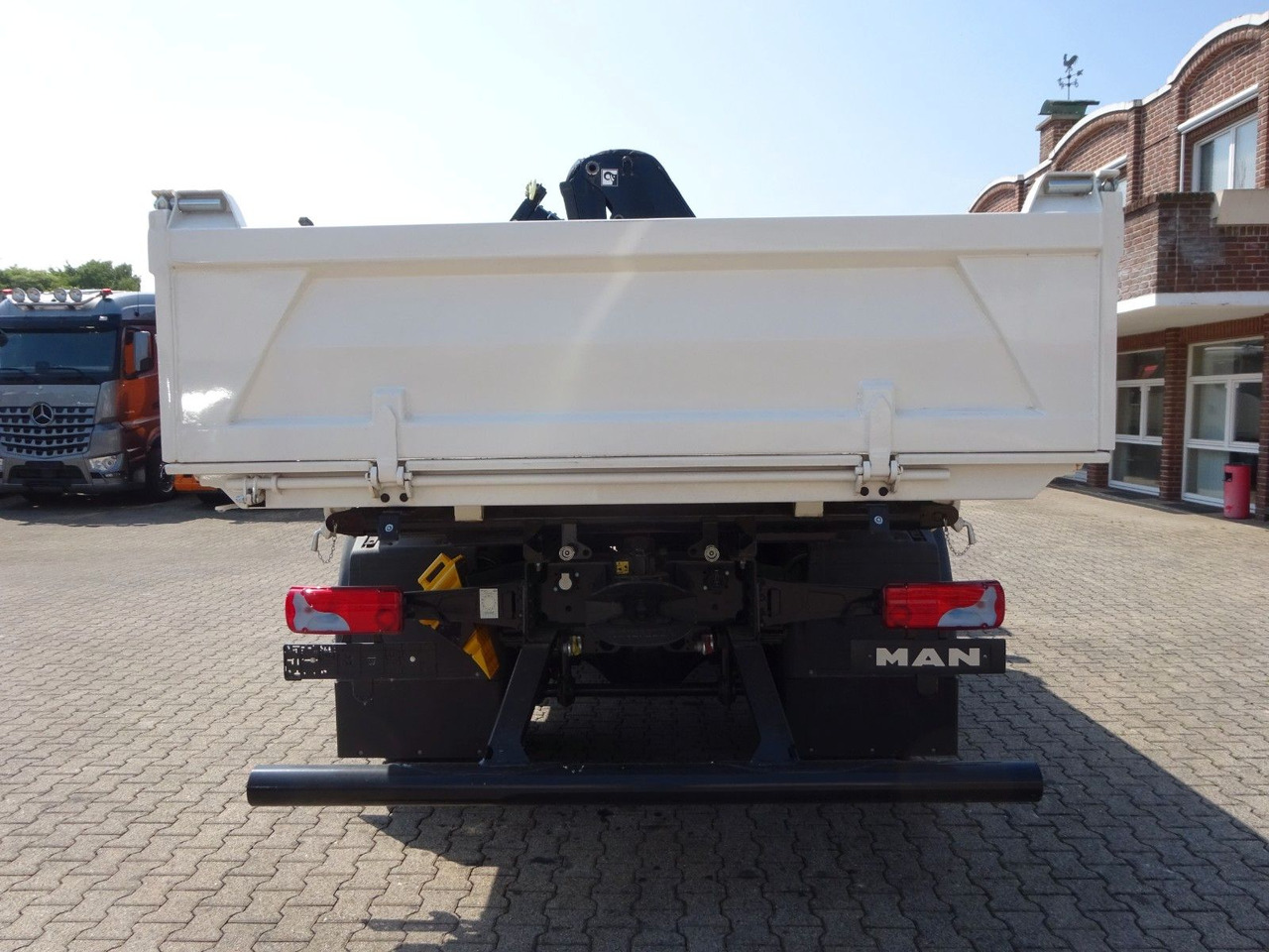 덤프트럭, 크레인 트럭 MAN 22.400 TGS + HIAB X-HIDUO 138 Kran : 사진 9