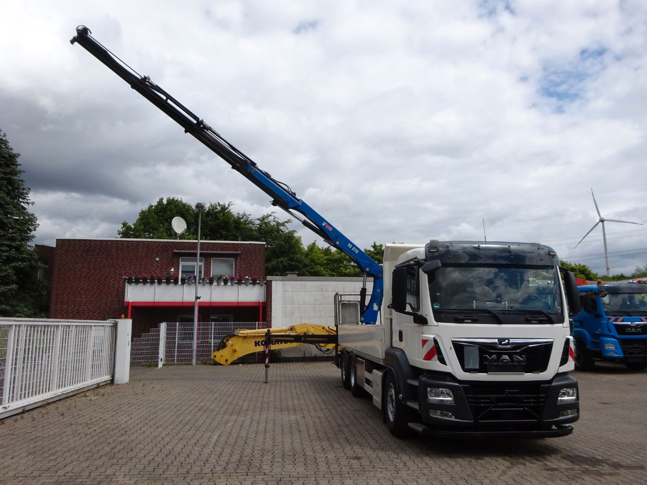 MAN 26.420 TGS Pritsche + HIAB 211 HIPRO Kran - 크레인 트럭 : 사진 4 MAN 26.420 TGS Pritsche + HIAB 211 HIPRO Kran - 크레인 트럭 : 사진 4