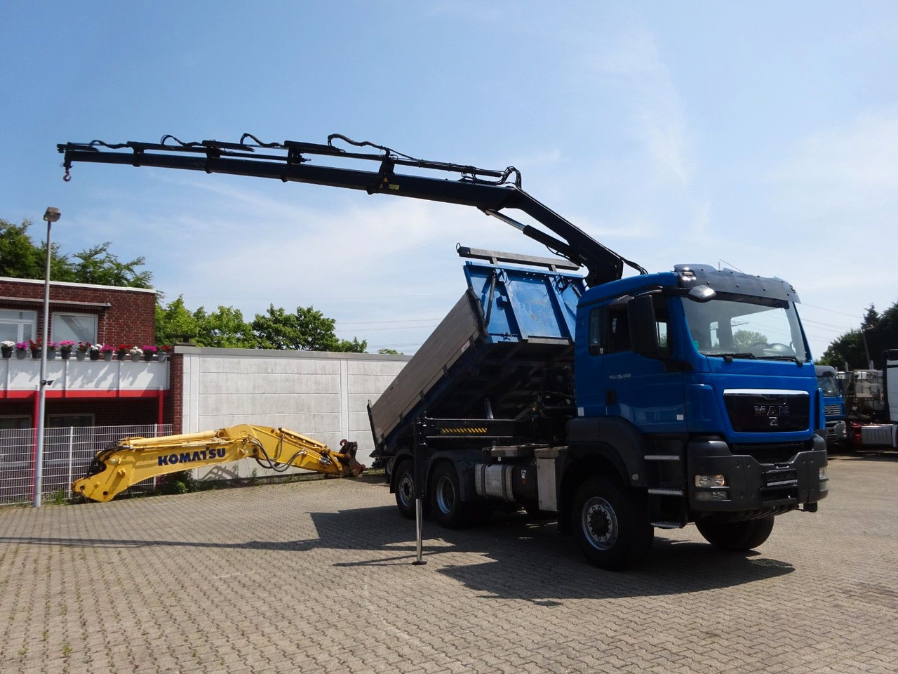 MAN 28.400 TGS 3Skipper+HIAB 166 E-4 HIPRPO 6x4-4 - 덤프트럭, 크레인 트럭 : 사진 4 MAN 28.400 TGS 3Skipper+HIAB 166 E-4 HIPRPO 6x4-4 - 덤프트럭, 크레인 트럭 : 사진 4