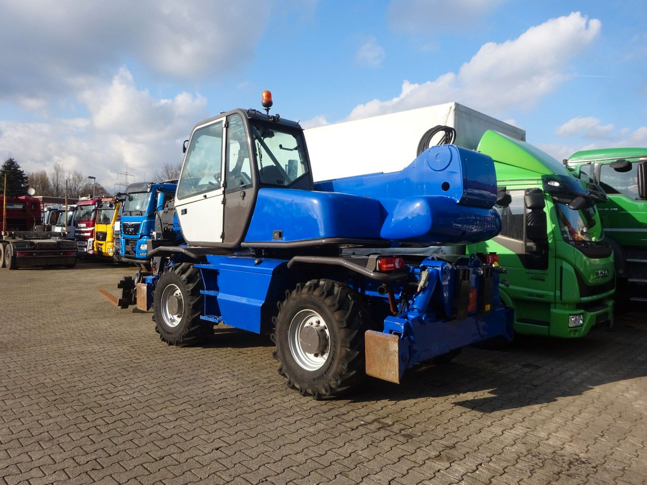 Manitou Teleskoplader MRT 2150 mit Palettengabel - 텔레스코픽 핸들러 : 사진 4 Manitou Teleskoplader MRT 2150 mit Palettengabel - 텔레스코픽 핸들러 : 사진 4