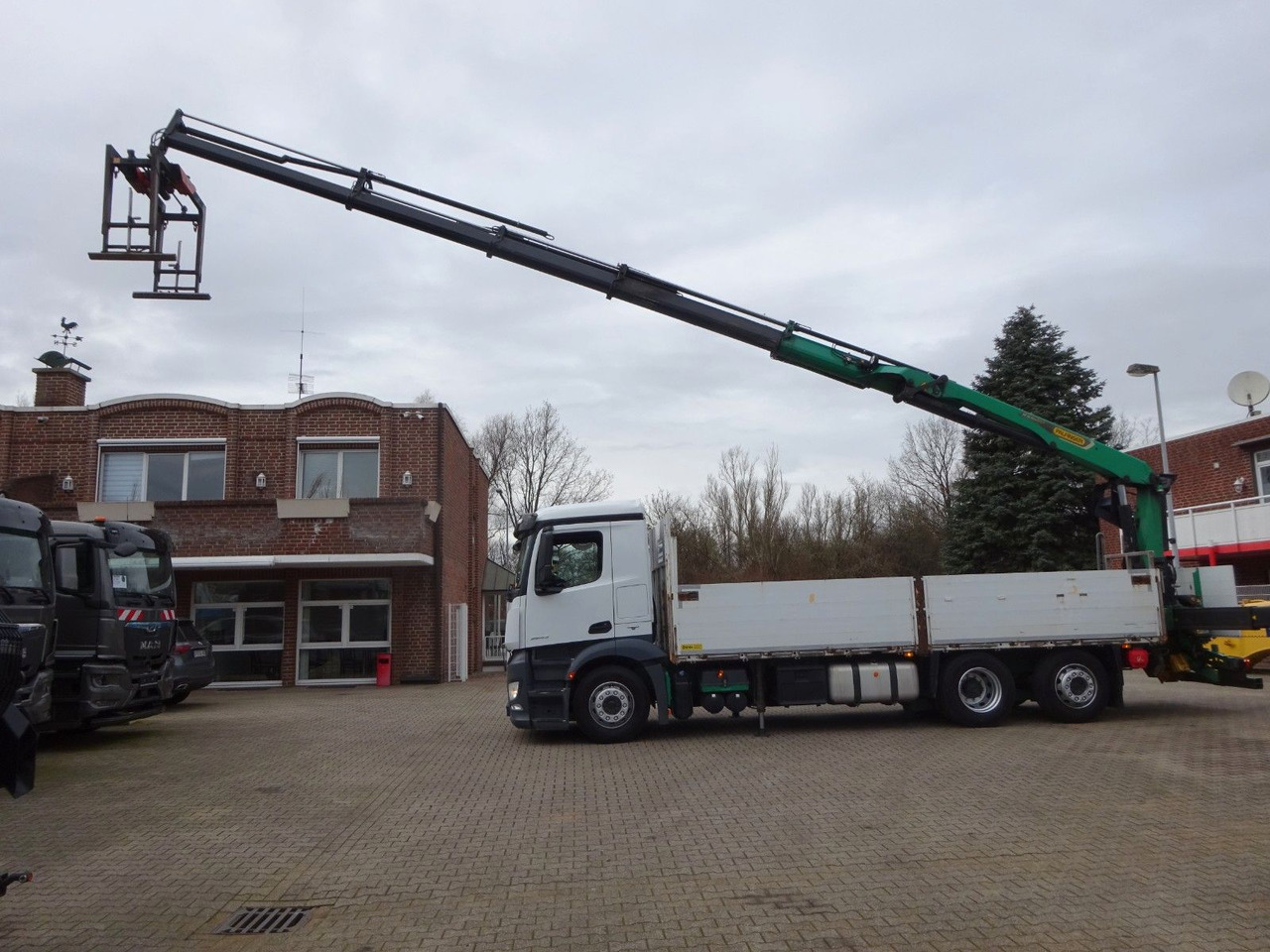 Mercedes-Benz 2543 Antos Baustoff +PK 26001 bis 20 m Auslage Mercedes-Benz 2543 Antos Baustoff +PK 26001 bis 20 m Auslage - 크레인 트럭, 드롭사이드/ 플랫베드 트럭 : 사진 4 Mercedes-Benz 2543 Antos Baustoff +PK 26001 bis 20 m Auslage Mercedes-Benz 2543 Antos Baustoff +PK 26001 bis 20 m Auslage - 크레인 트럭, 드롭사이드/ 플랫베드 트럭 : 사진 4