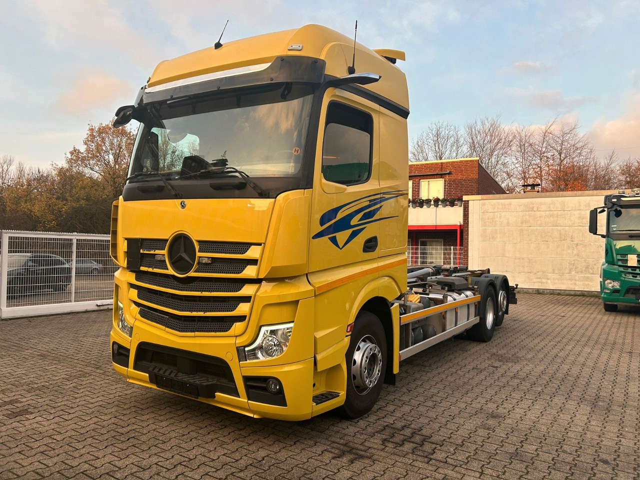 Mercedes-Benz 2545 Actros MEILLER Abroller 6x2 - 후크 리프트 트럭 : 사진 1 Mercedes-Benz 2545 Actros MEILLER Abroller 6x2 - 후크 리프트 트럭 : 사진 1