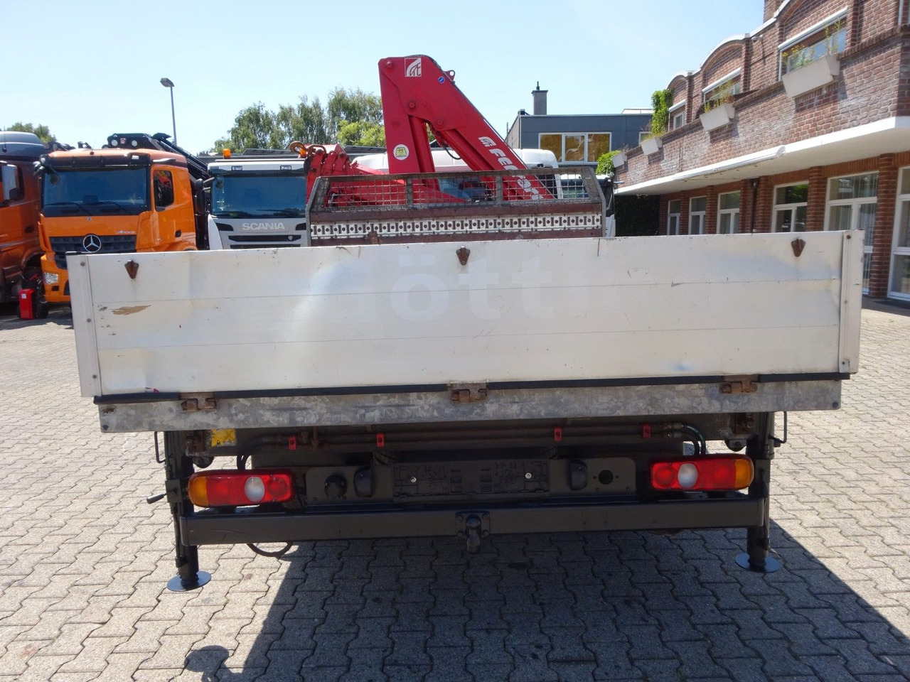 플랫베드 밴 Mitsubishi Fuso Canter 7C18 + Ferrari F571 Kran : 사진 10