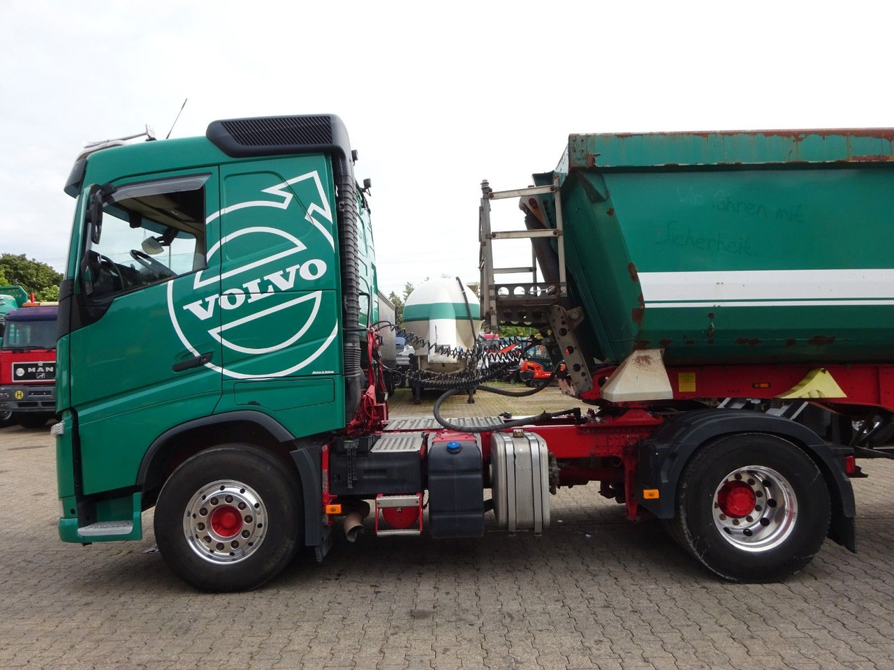 Volvo FH 550 SZM mit Hydraulik Pumpe - 트랙터 유닛 : 사진 2 Volvo FH 550 SZM mit Hydraulik Pumpe - 트랙터 유닛 : 사진 2