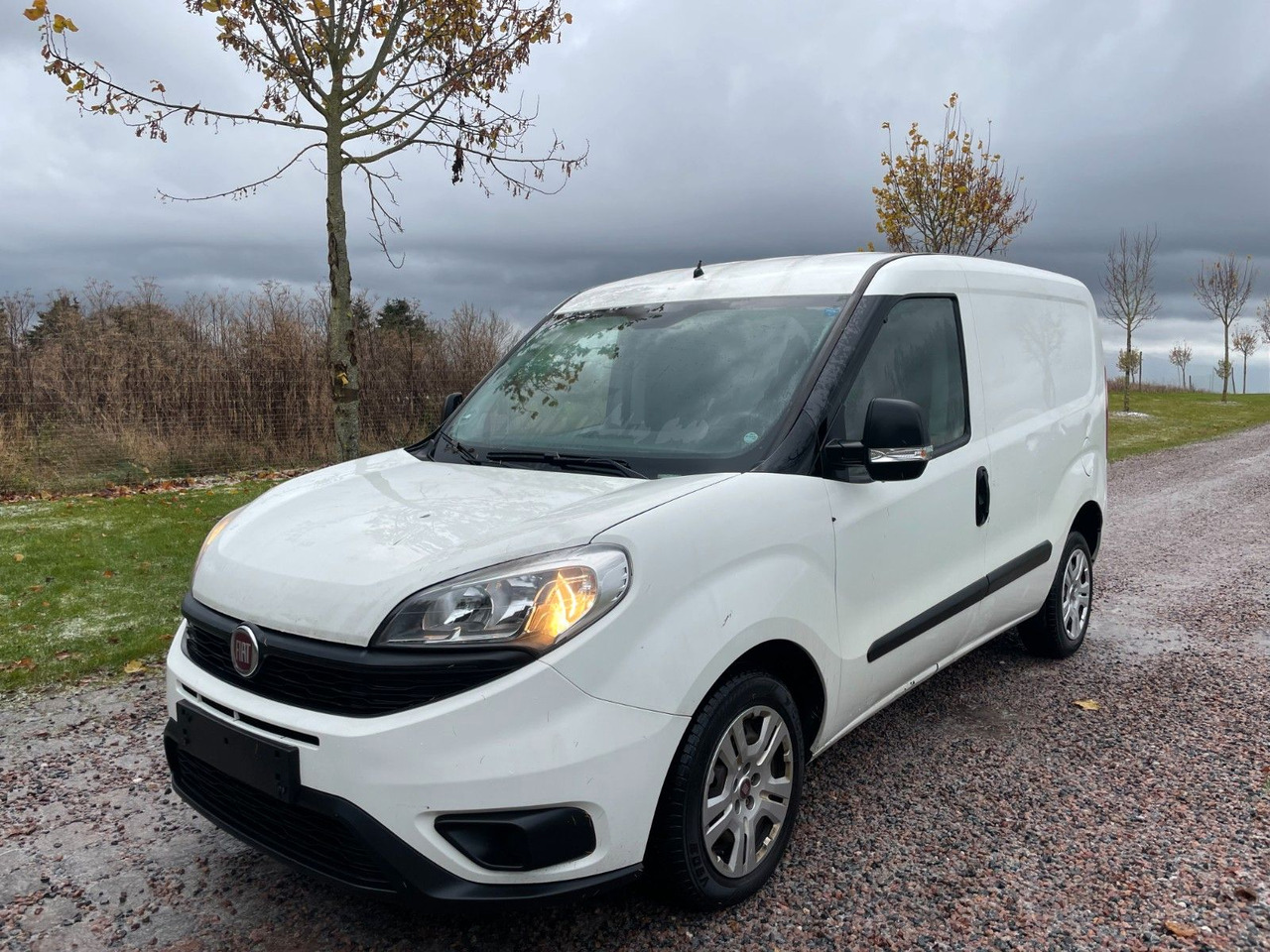Fiat Doblo Doblò Basis Kasten 1.3 diesel - 스테이션 왜건 : 사진 1 Fiat Doblo Doblò Basis Kasten 1.3 diesel - 스테이션 왜건 : 사진 1