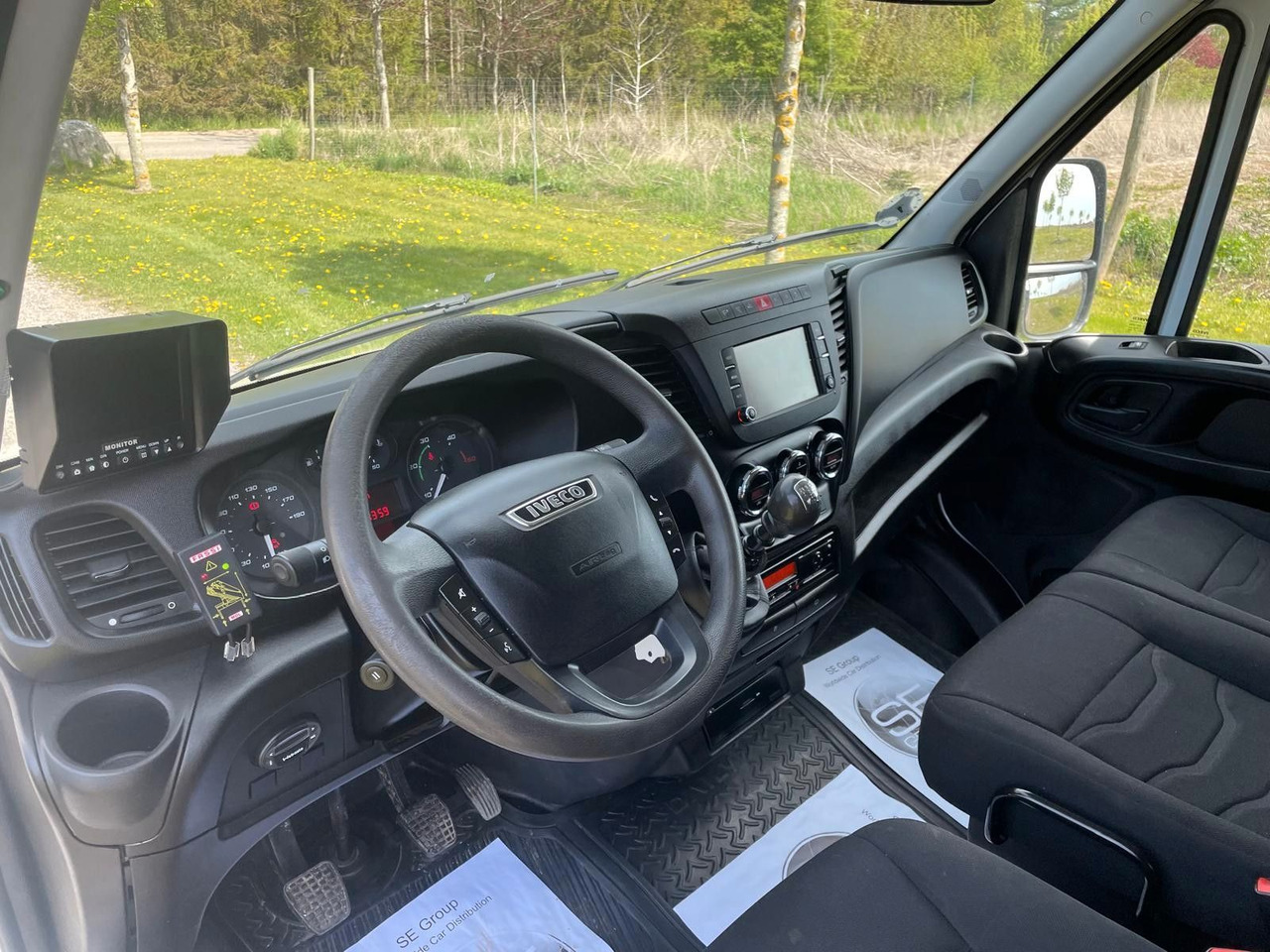 플랫베드 밴, 콤비 밴 Iveco Daily 3.0 Fahrgestell Doppelkabine 50 C *Crane* : 사진 11