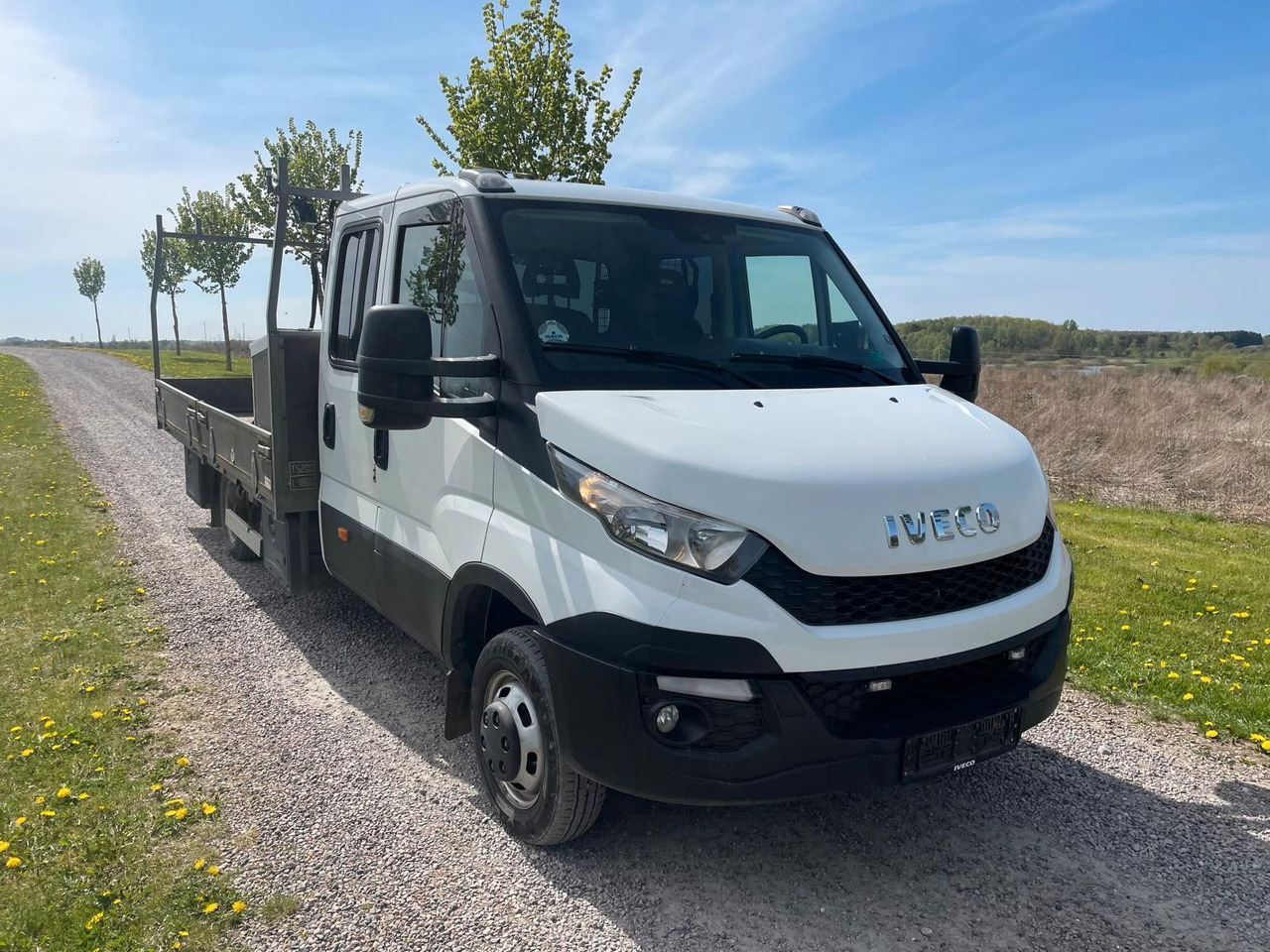 플랫베드 밴, 콤비 밴 Iveco Daily 3.0 Fahrgestell Doppelkabine 50 C *Crane* : 사진 8