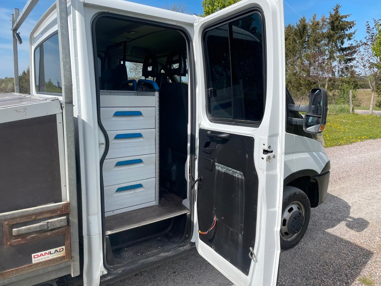 플랫베드 밴, 콤비 밴 Iveco Daily 3.0 Fahrgestell Doppelkabine 50 C *Crane* : 사진 20
