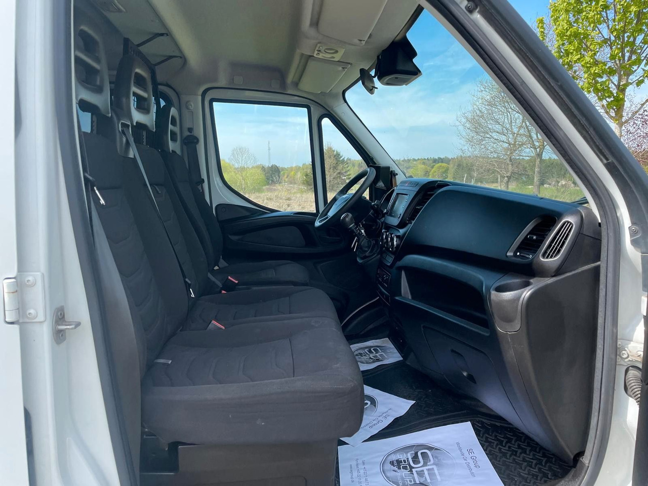 플랫베드 밴, 콤비 밴 Iveco Daily 3.0 Fahrgestell Doppelkabine 50 C *Crane* : 사진 18