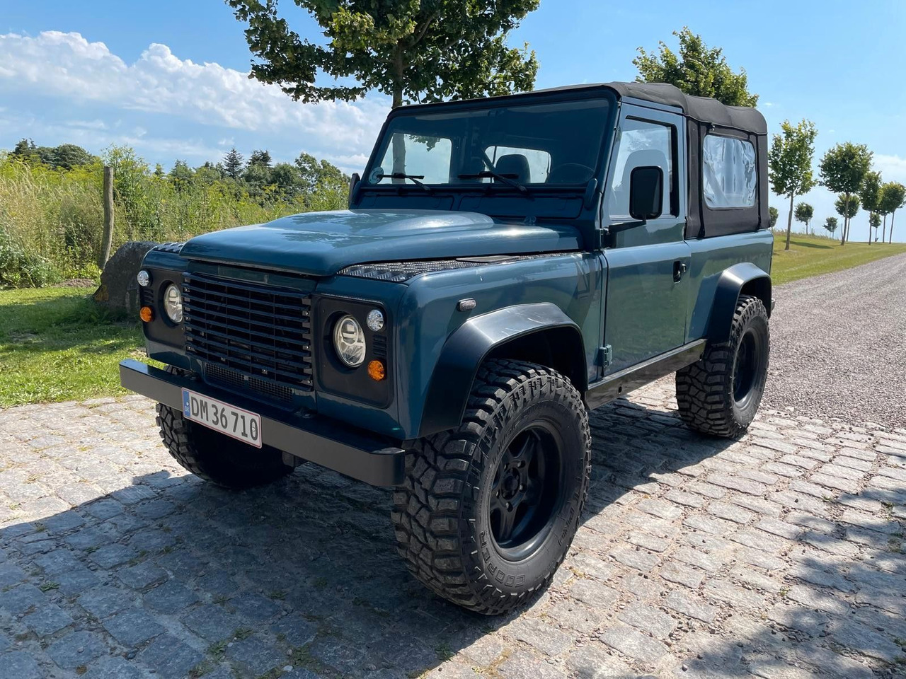 Land Rover LR Defender 90 Soft Top V8 Automatic 60000 brutt Land Rover LR Defender 90 SoftTop V8 Automatic - 픽업트럭 : 사진 1 Land Rover LR Defender 90 Soft Top V8 Automatic 60000 brutt Land Rover LR Defender 90 SoftTop V8 Automatic - 픽업트럭 : 사진 1