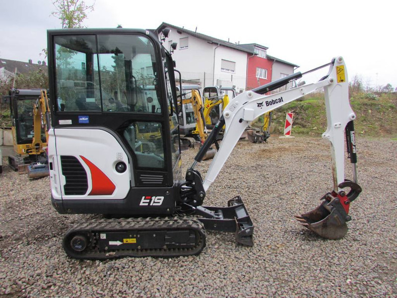 Bobcat E 19 Minibagger 22.500 EUR - 미니 굴삭기 : 사진 1 Bobcat E 19 Minibagger 22.500 EUR - 미니 굴삭기 : 사진 1