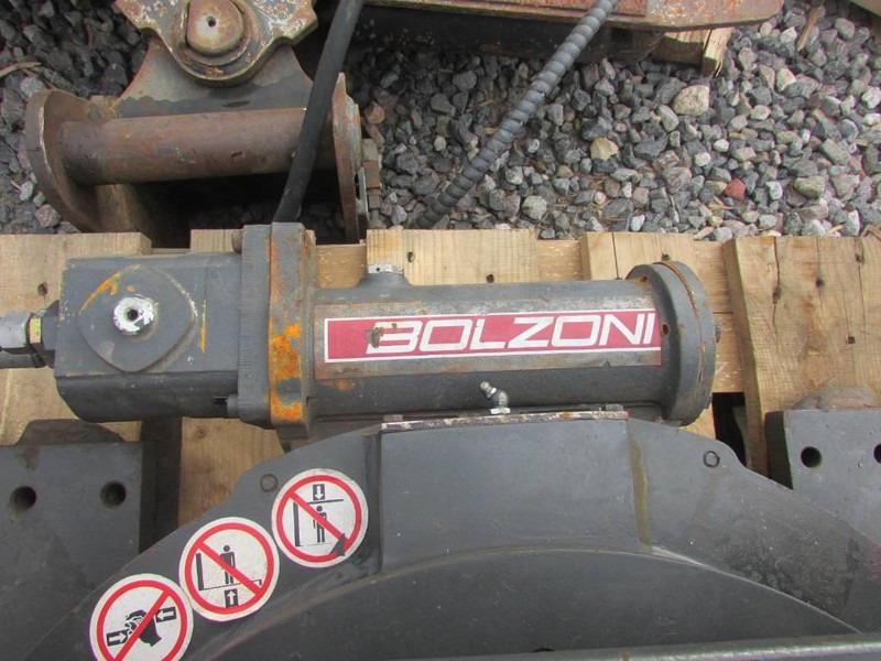 Bolzoni Fassgreifer drum clamp KG 06T2A SP - 클램프 자재 취급 장비 용 : 사진 3 Bolzoni Fassgreifer drum clamp KG 06T2A SP - 클램프 자재 취급 장비 용 : 사진 3