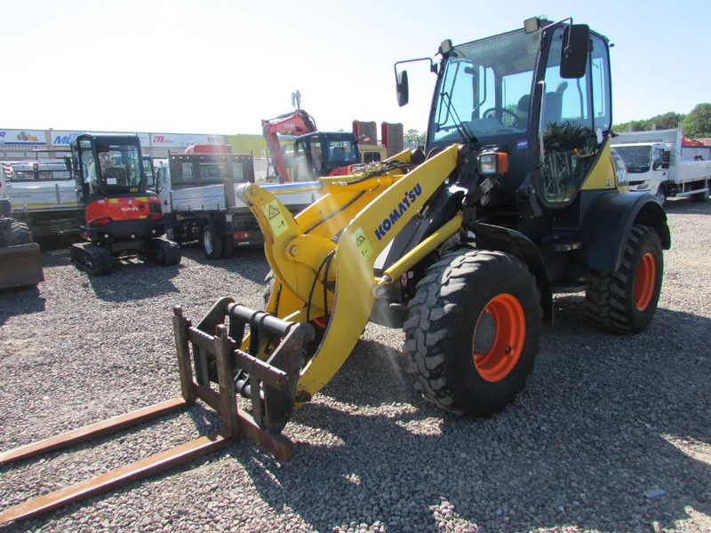 Komatsu WA 100 M-5 Radlader 15.000€ netto - 휠 로더 : 사진 1 Komatsu WA 100 M-5 Radlader 15.000€ netto - 휠 로더 : 사진 1