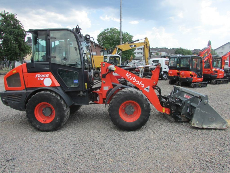 Kubota R 065 Radlader 31.000 EUR - 휠 로더 : 사진 5 Kubota R 065 Radlader 31.000 EUR - 휠 로더 : 사진 5