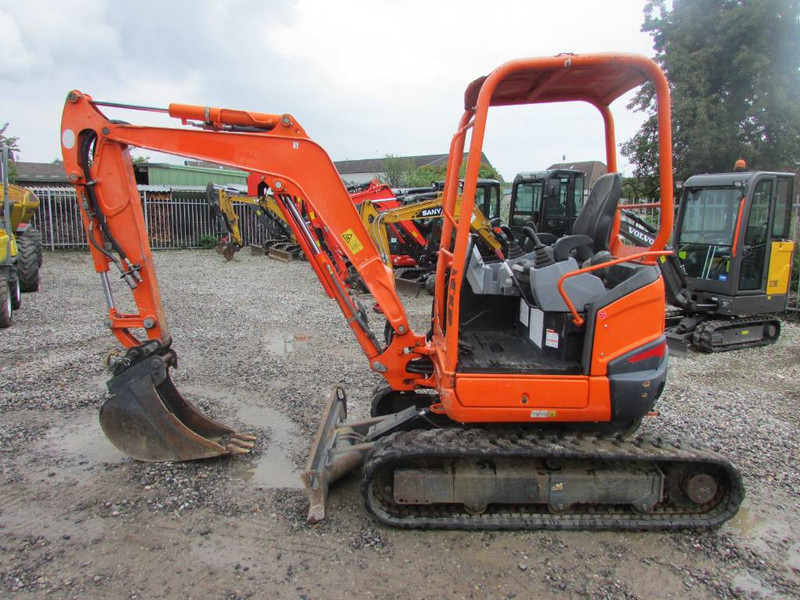 Kubota U 27-4 Canopy Minibagger 18.000 EUR - 미니 굴삭기 : 사진 1 Kubota U 27-4 Canopy Minibagger 18.000 EUR - 미니 굴삭기 : 사진 1