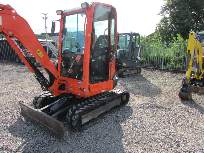 Kubota U 27-4 Minibagger 21.500 EUR - 미니 굴삭기 : 사진 2 Kubota U 27-4 Minibagger 21.500 EUR - 미니 굴삭기 : 사진 2