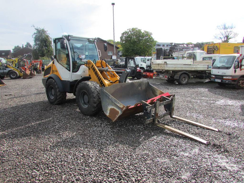 Liebherr L 506 Compact Radlader 47.000 EUR netto - 휠 로더 : 사진 5 Liebherr L 506 Compact Radlader 47.000 EUR netto - 휠 로더 : 사진 5