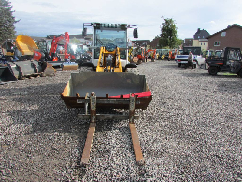 Liebherr L 506 Compact Radlader 47.000 EUR netto - 휠 로더 : 사진 4 Liebherr L 506 Compact Radlader 47.000 EUR netto - 휠 로더 : 사진 4
