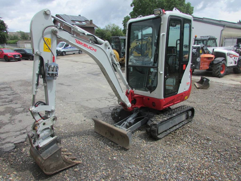Takeuchi TB 216 V4 Minibagger 28.000 EUR - 미니 굴삭기 : 사진 2 Takeuchi TB 216 V4 Minibagger 28.000 EUR - 미니 굴삭기 : 사진 2