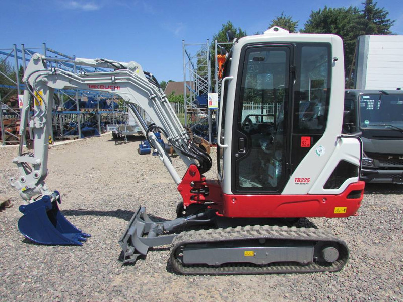 Takeuchi TB 225 Minibagger 42.500 EUR - 미니 굴삭기 : 사진 1 Takeuchi TB 225 Minibagger 42.500 EUR - 미니 굴삭기 : 사진 1