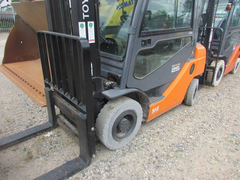 Toyota 02-8 FGF 25 Tonero 25 Gas Stapler 7.500 EUR - LPG 지게차 : 사진 2 Toyota 02-8 FGF 25 Tonero 25 Gas Stapler 7.500 EUR - LPG 지게차 : 사진 2