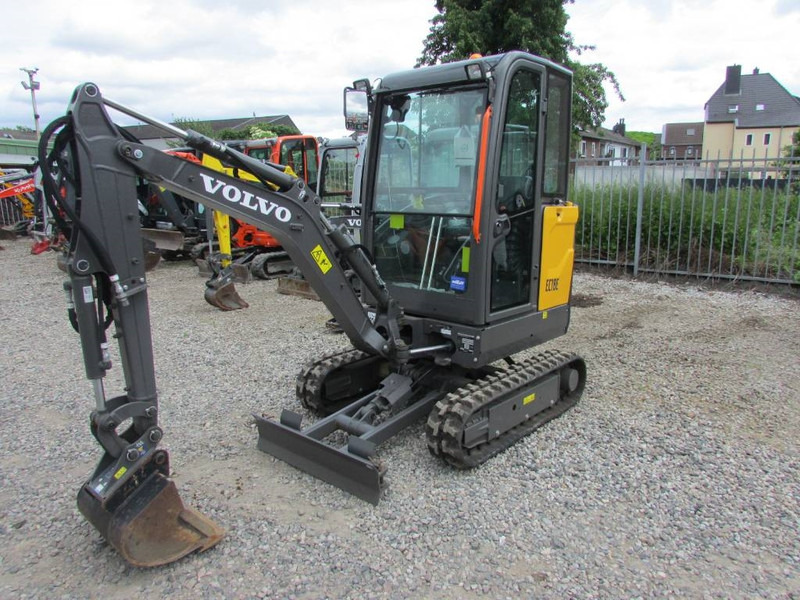 Volvo EC 18 E Minibagger 23.500 EUR - 미니 굴삭기 : 사진 2 Volvo EC 18 E Minibagger 23.500 EUR - 미니 굴삭기 : 사진 2