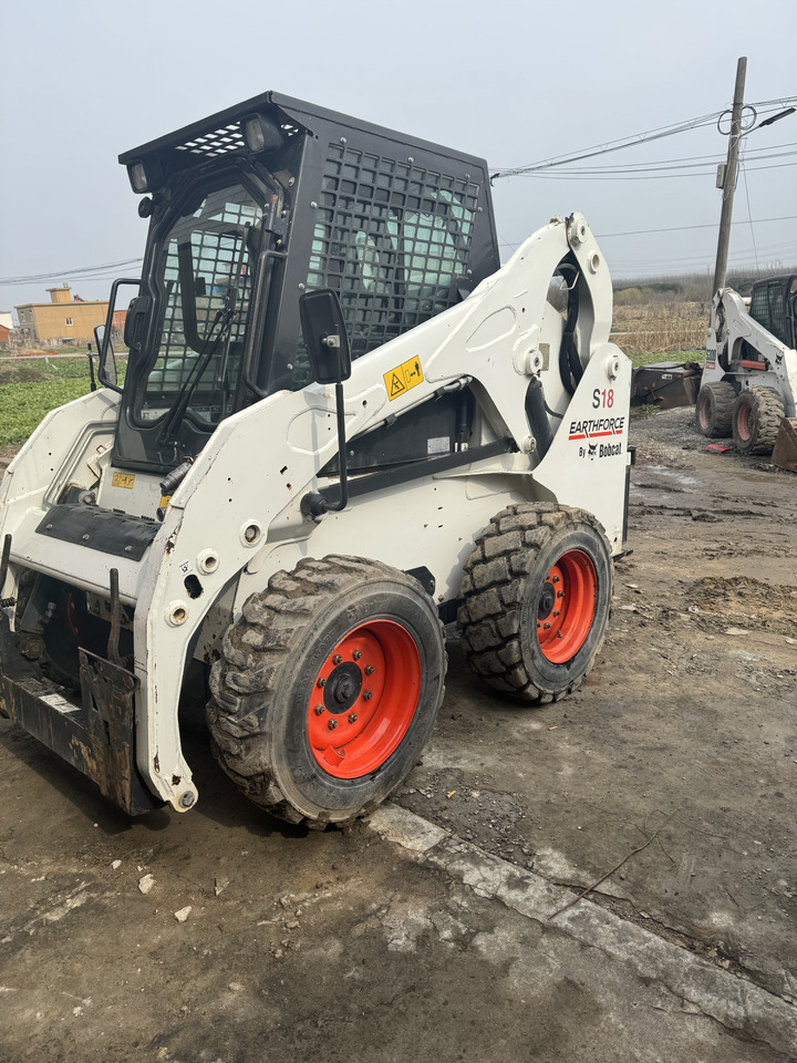 BOBCAT S18 - 스키드 스티어 로더 : 사진 3 BOBCAT S18 - 스키드 스티어 로더 : 사진 3