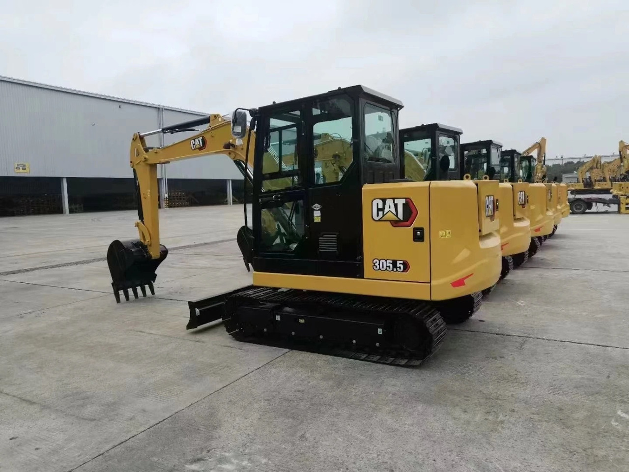 CAT 305.5E2 - 미니 굴삭기 : 사진 3 CAT 305.5E2 - 미니 굴삭기 : 사진 3