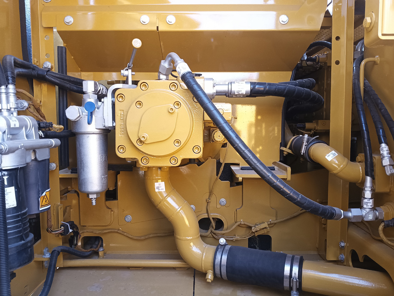 CATERPILLAR 320GC - 크롤러 굴삭기 : 사진 3 CATERPILLAR 320GC - 크롤러 굴삭기 : 사진 3