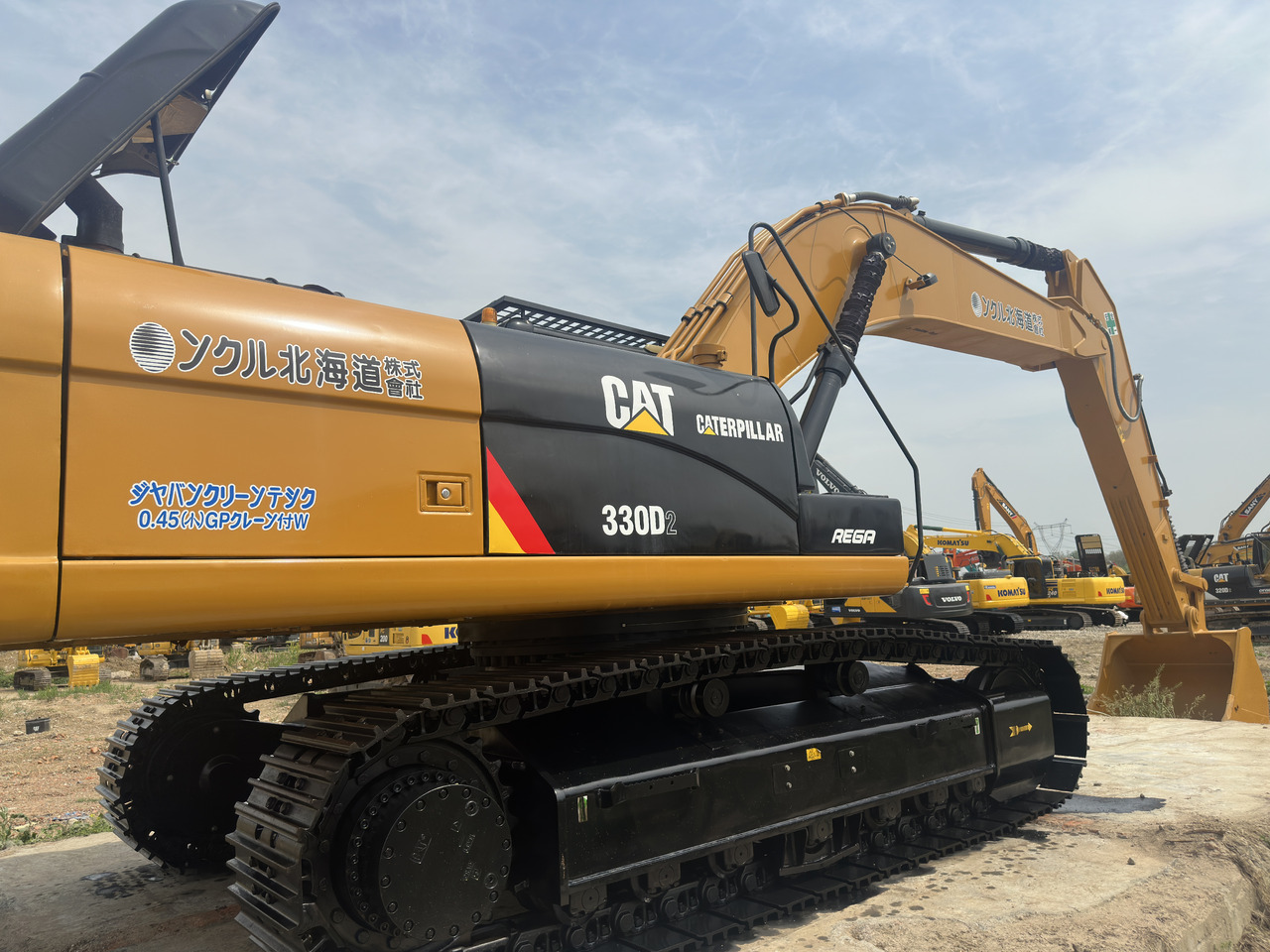 CATERPILLAR 330D2 - 크롤러 굴삭기 : 사진 2 CATERPILLAR 330D2 - 크롤러 굴삭기 : 사진 2