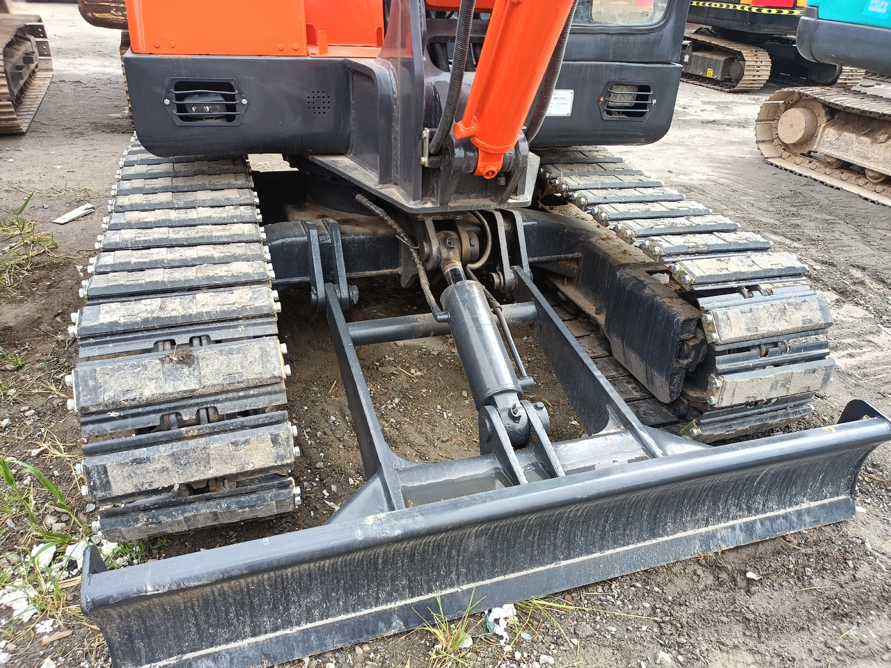 DOOSAN DH60-7 - 미니 굴삭기 : 사진 2 DOOSAN DH60-7 - 미니 굴삭기 : 사진 2