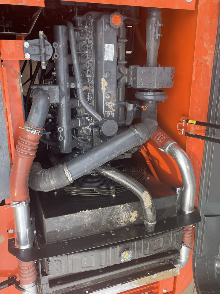 DOOSAN DX225LC-9C - 크롤러 굴삭기 : 사진 5 DOOSAN DX225LC-9C - 크롤러 굴삭기 : 사진 5
