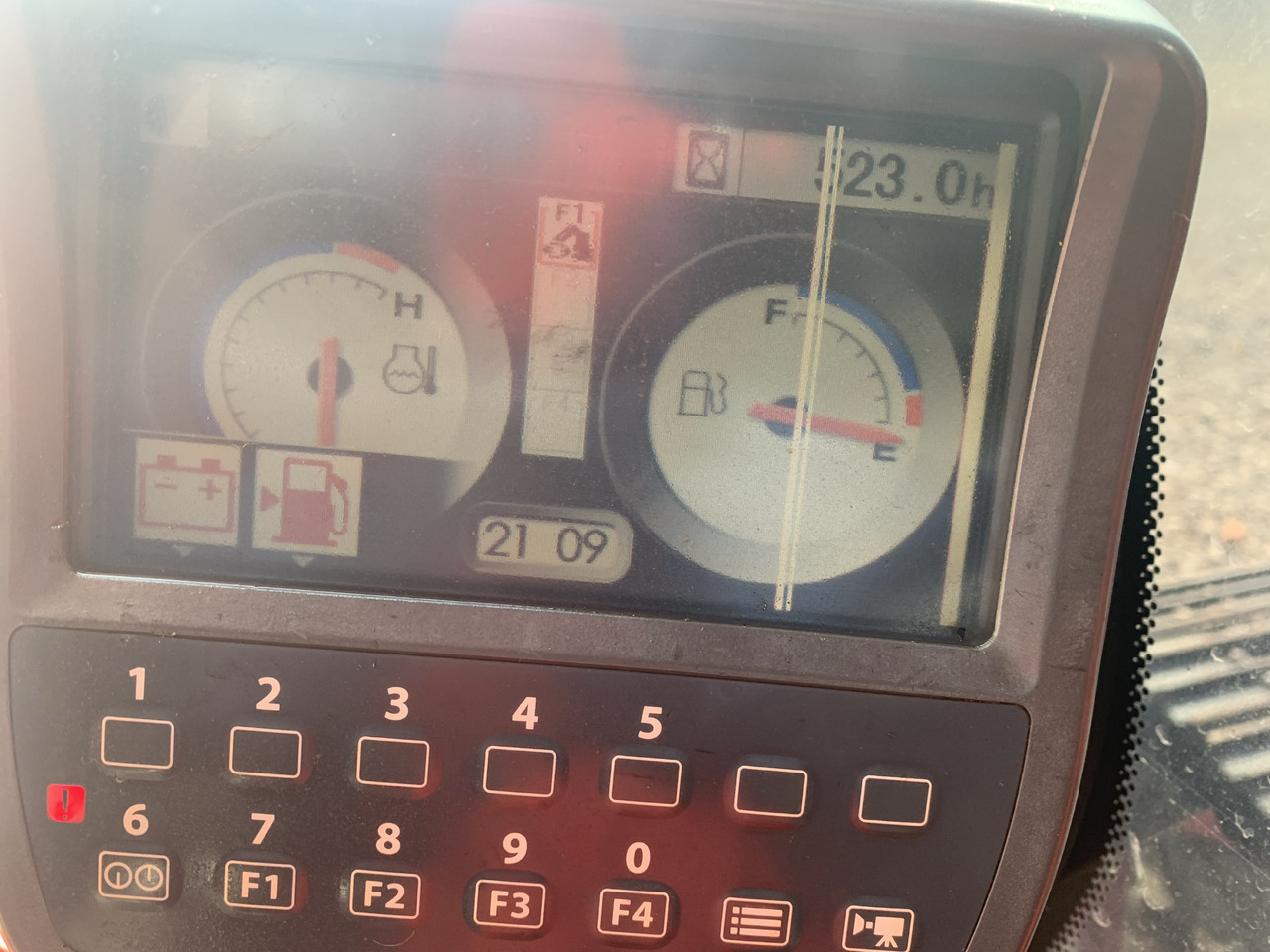 HITACHI ZX200-3 - 크롤러 굴삭기 : 사진 5 HITACHI ZX200-3 - 크롤러 굴삭기 : 사진 5