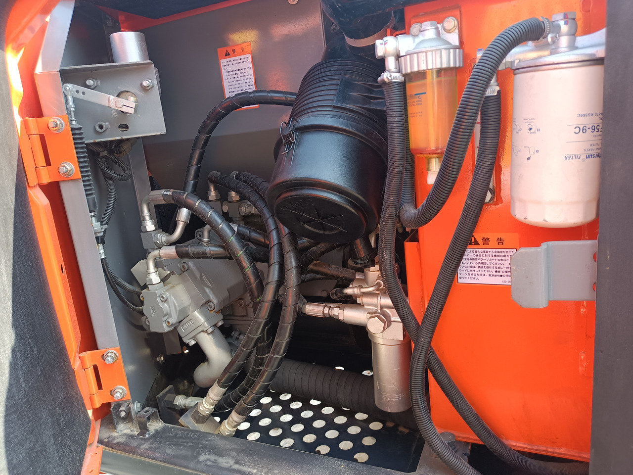 HITACHI ZX75 - 크롤러 굴삭기 : 사진 3 HITACHI ZX75 - 크롤러 굴삭기 : 사진 3